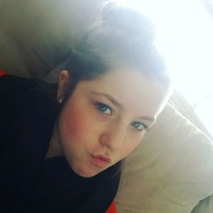 Meet your Posher, Tori